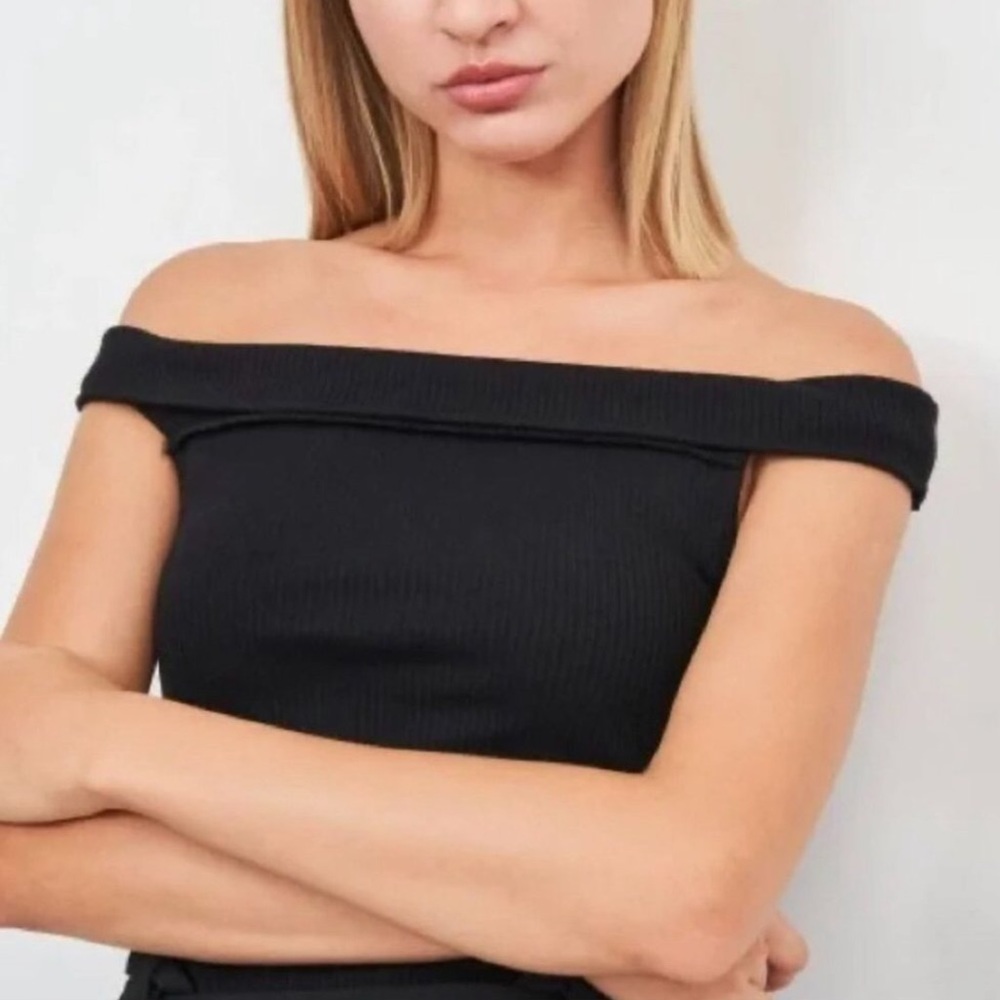 Zara Ribbed Off-The-Shoulder Top - Picture 2 of 10